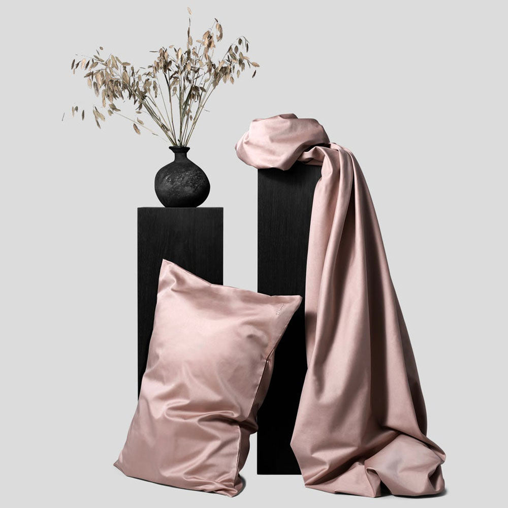 dustypink rosa pink dusty sengetøy sengetøysett bedlinnen norskdesign duxiana duxianabergen duxianaoslo duxiananorge abate abateoslo egyptiskbomull soverom 400tc sateng sateen