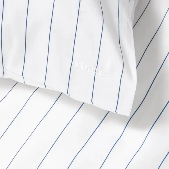 Abate Sengetøy Pinstripe